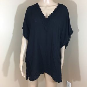 Francesca’s Women tunic black size Os